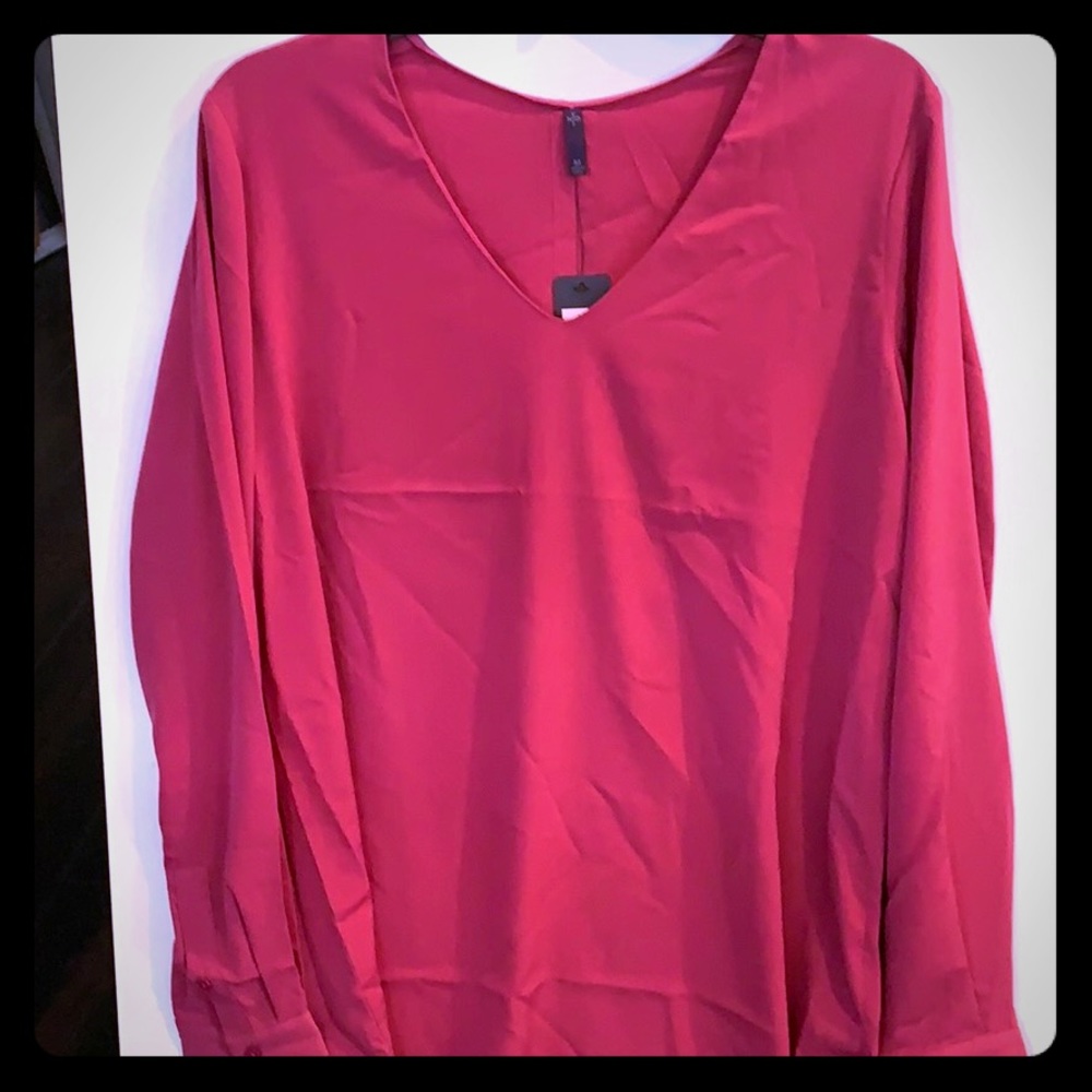 NYDJ V-neck Blouse w/button sleeves